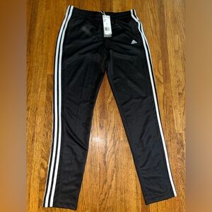Adidas Joggers t10 Pant NWT